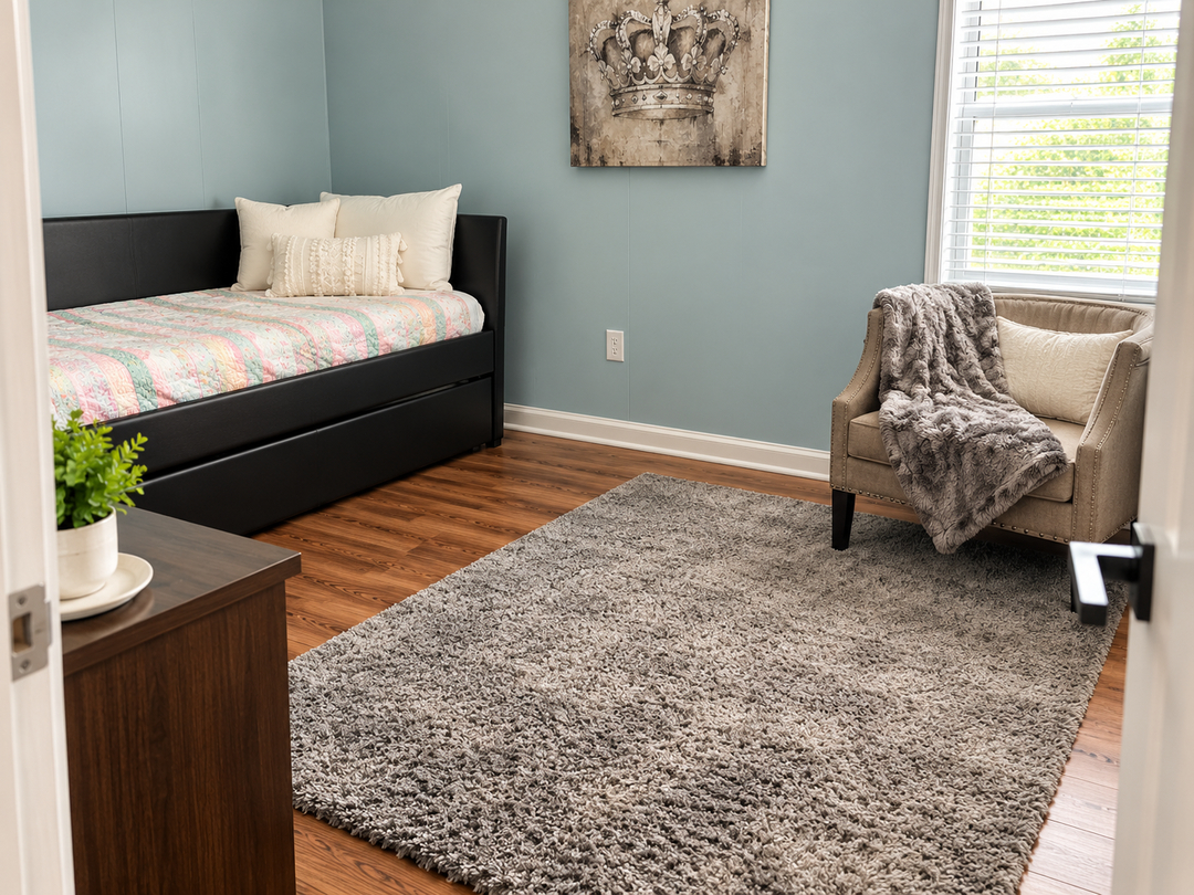 Dusting & Wipe-Down (Surfaces, Frames, Decor) photo