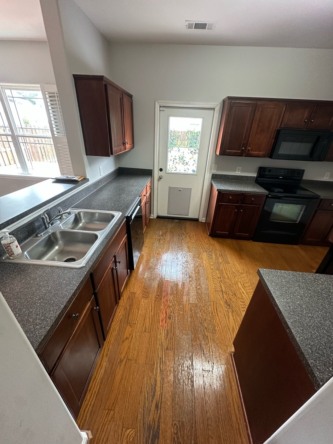 Recurring Cleaning (Weekly or Monthly) photo