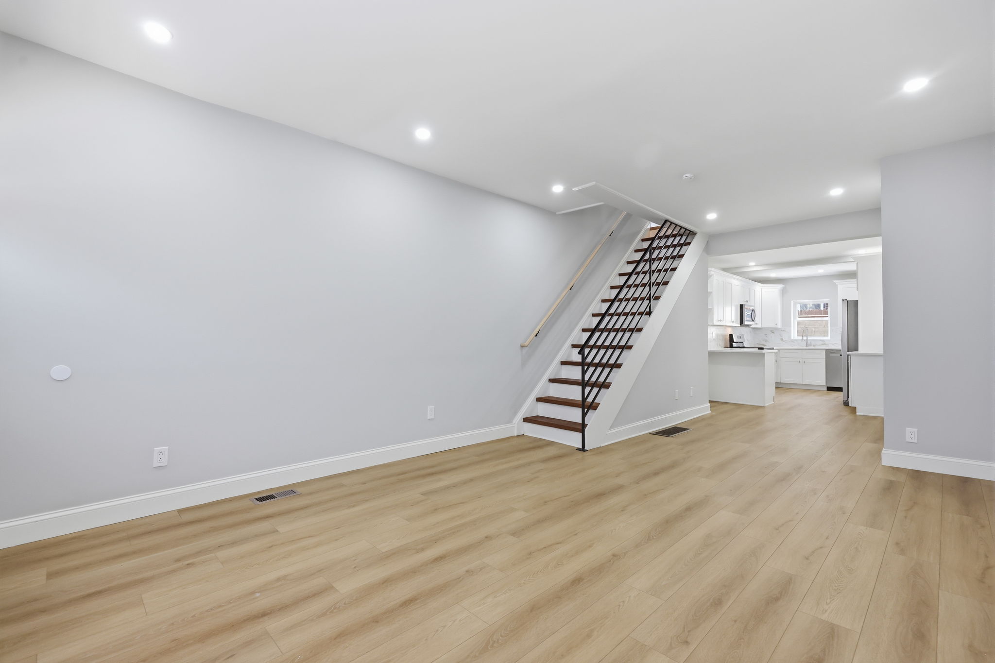 Refresh Your Home With Quality Painting project photo 4